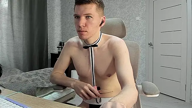 Snapshot of Bananas_dick chatting on March 8, 2026, 7:00 am Bananas dick online show from March 8, 2026, 7:00 am