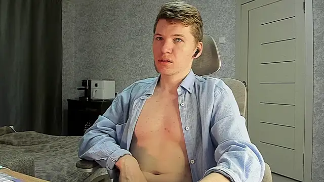 Snapshot of Bananas_dick chatting on June 19, 2026, 9:59 am Bananas dick online show from June 19, 2026, 9:59 am