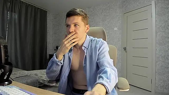 Snapshot of Bananas_dick chatting on April 4, 2026, 5:58 am Bananas dick online show from April 4, 2026, 5:58 am