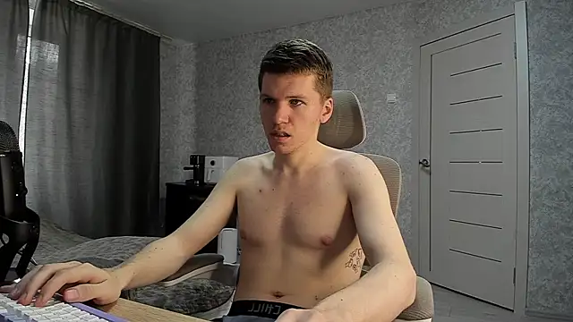 Snapshot of Bananas_dick chatting on April 1, 2026, 6:37 am Bananas dick online show from April 1, 2026, 6:37 am