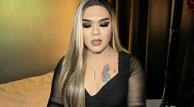 Snapshot of VictoriaEliz chatting on March 15, 2025, 4:54 pm VictoriaEliz online show from March 15, 2025, 4:54 pm