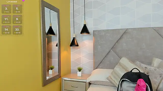 Snapshot of Sammy_Fit_ chatting on October 22, 2025, 12:48 pm Sammy Fit online show from October 22, 2025, 12:48 pm