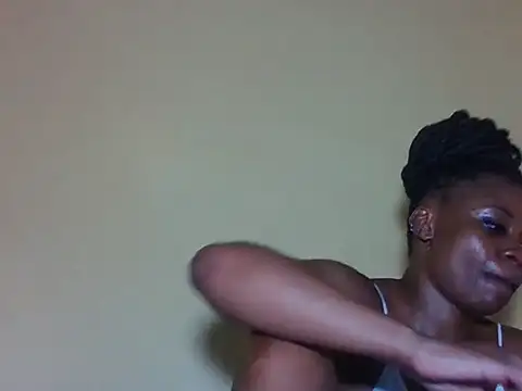 Sweetbaby004 online show from May 18, 2026, 8:35 pm