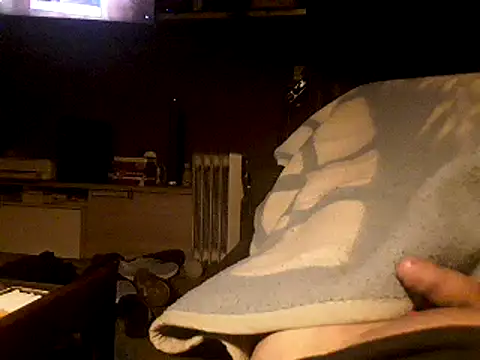 Snapshot of ciruelo1 chatting on January 10, 2025, 11:50 pm ciruelo1 online show from January 10, 2025, 11:50 pm