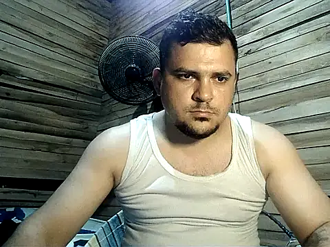 Snapshot of Arcangel_05 chatting on February 28, 2026, 5:40 am Arcangel 05 online show from February 28, 2026, 5:40 am