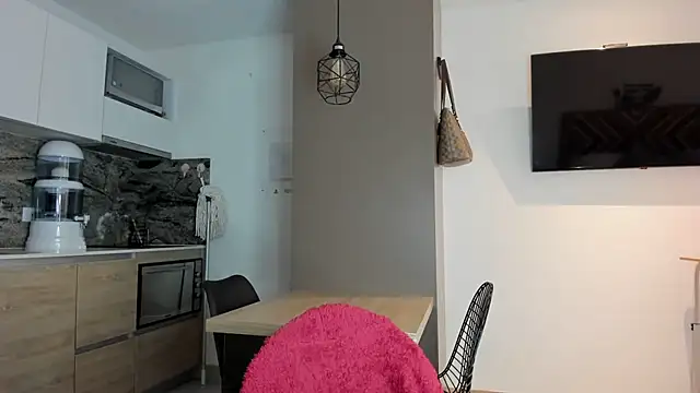 alexademie1 online show from January 13, 2025, 9:42 pm