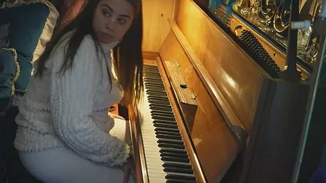 Snapshot of VanessaDoyle chatting on March 7, 2026, 9:59 am VanessaDoyle online show from March 7, 2026, 9:59 am