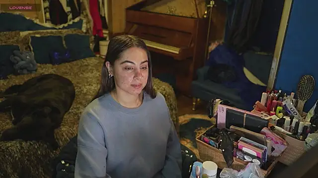 Snapshot of VanessaDoyle chatting on September 18, 2025, 1:41 am VanessaDoyle online show from September 18, 2025, 1:41 am