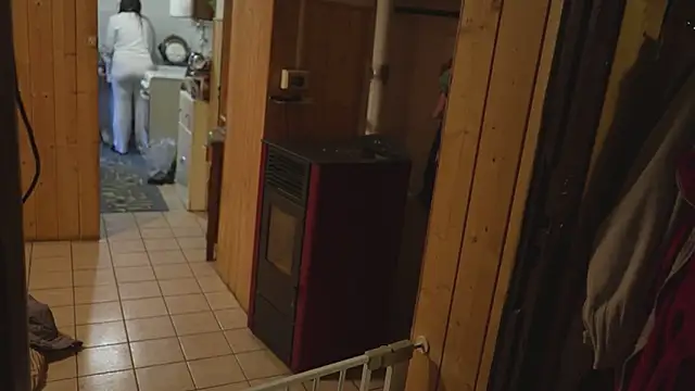 Snapshot of VanessaDoyle chatting on April 9, 2026, 5:41 pm VanessaDoyle online show from April 9, 2026, 5:41 pm