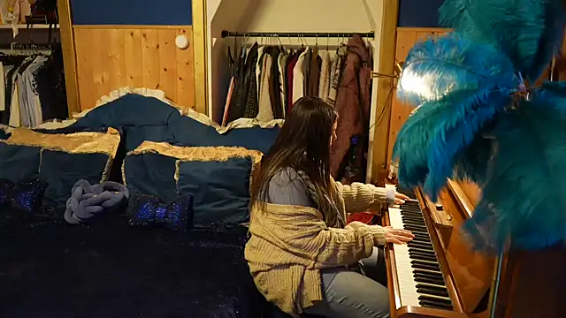 Snapshot of VanessaDoyle chatting on March 24, 2026, 4:51 pm VanessaDoyle online show from March 24, 2026, 4:51 pm