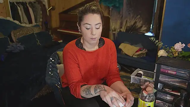 Snapshot of VanessaDoyle chatting on April 4, 2026, 11:28 am VanessaDoyle online show from April 4, 2026, 11:28 am