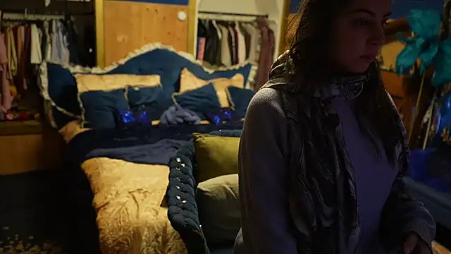 Snapshot of VanessaDoyle chatting on March 25, 2026, 8:35 am VanessaDoyle online show from March 25, 2026, 8:35 am