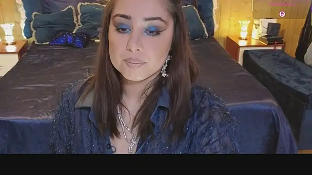 Snapshot of VanessaDoyle chatting on March 13, 2025, 1:43 am VanessaDoyle online show from March 13, 2025, 1:43 am