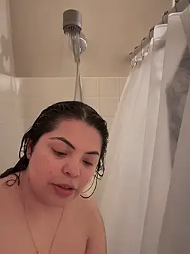 drizzypeach602 online show from February 20, 2025, 5:01 am