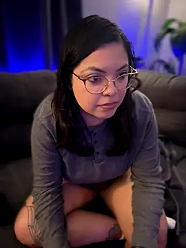 drizzypeach602 online show from November 15, 2025, 3:21 am