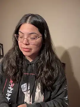 drizzypeach602 online show from February 24, 2025, 8:49 am