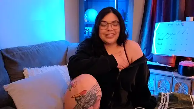 drizzypeach602 online show from May 8, 2026, 3:32 am