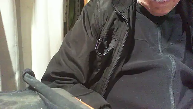 nonnomaturobisex online show from November 18, 2025, 7:55 am