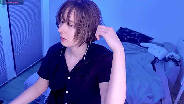 Snapshot of mothkink chatting on February 11, 2026, 6:52 pm mothkink online show from February 11, 2026, 6:52 pm