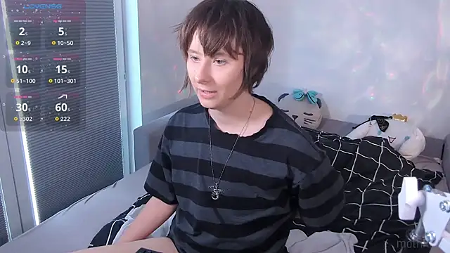 Snapshot of mothkink chatting on July 23, 2026, 3:19 pm mothkink online show from July 23, 2026, 3:19 pm