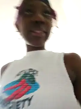 oliviaprettypussy online show from April 18, 2026, 7:07 pm