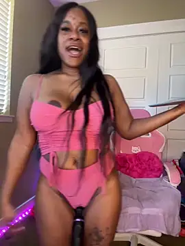 Snapshot of Tikalalin chatting on February 26, 2025, 5:53 pm Tikalalin online show from February 26, 2025, 5:53 pm