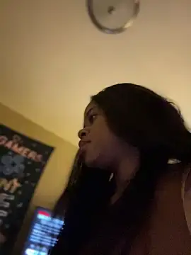 Snapshot of Tikalalin chatting on December 22, 2025, 3:12 pm Tikalalin online show from December 22, 2025, 3:12 pm