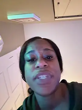 Snapshot of Tikalalin chatting on January 11, 2026, 3:35 am Tikalalin online show from January 11, 2026, 3:35 am