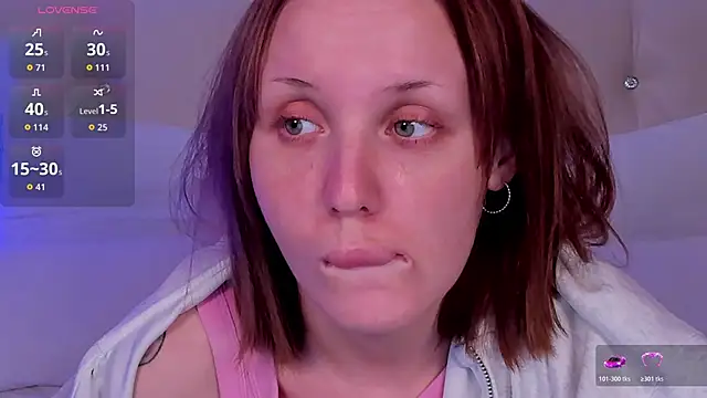 LianaFord online show from May 9, 2026, 5:44 am