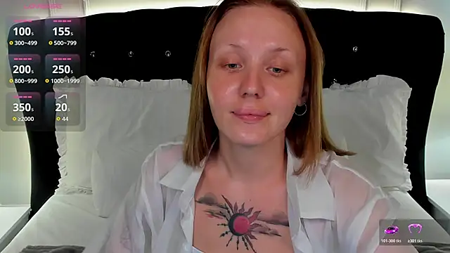LianaFord online show from May 26, 2026, 5:05 am