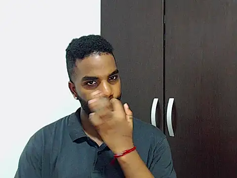 Snapshot of Rene_hotman chatting on October 19, 2025, 7:49 pm Rene hotman online show from October 19, 2025, 7:49 pm