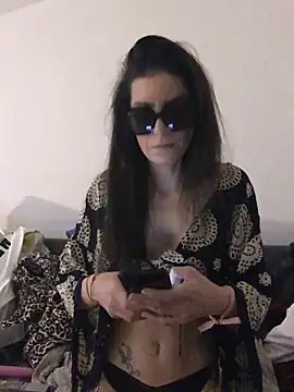 malaury84 online show from March 9, 2025, 2:39 am