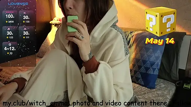 Snapshot of Witch_Emma chatting on May 14, 2026, 5:59 am Witch Emma online show from May 14, 2026, 5:59 am