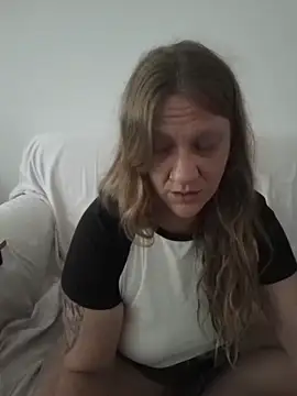 Snapshot of BubblegumCj chatting on February 12, 2026, 4:12 am BubblegumCj online show from February 12, 2026, 4:12 am