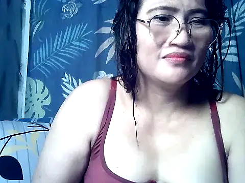 Amazing Angel22 online show from October 9, 2025, 5:46 pm