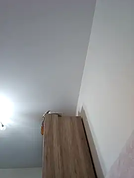 NathalieDream online show from October 20, 2025, 4:03 am