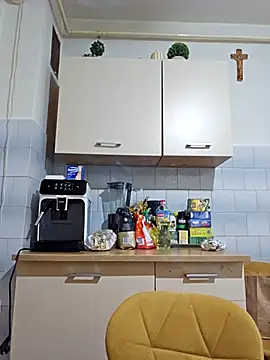 Snapshot of NathalieDream chatting on December 17, 2025, 7:46 am NathalieDream online show from December 17, 2025, 7:46 am