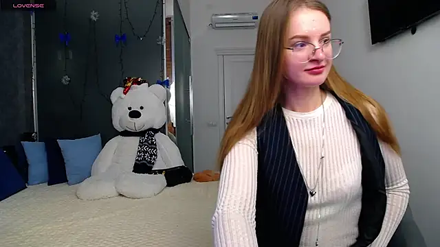 Snapshot of KateJonson chatting on February 10, 2025, 1:44 pm KateJonson online show from February 10, 2025, 1:44 pm