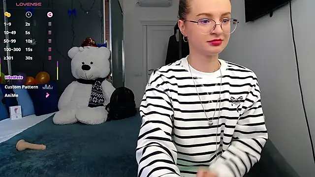 Snapshot of KateJonson chatting on March 12, 2025, 8:19 am KateJonson online show from March 12, 2025, 8:19 am