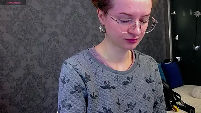 KateJonson online show from October 18, 2025, 6:37 am