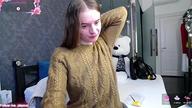 KateJonson online show from November 19, 2025, 7:41 am