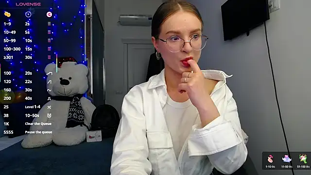 Snapshot of KateJonson chatting on March 10, 2025, 12:06 pm KateJonson online show from March 10, 2025, 12:06 pm