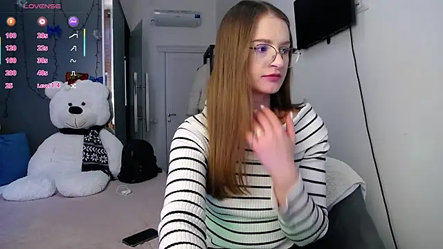 Snapshot of KateJonson chatting on March 4, 2025, 1:06 pm KateJonson online show from March 4, 2025, 1:06 pm