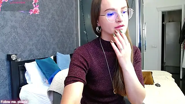 Snapshot of KateJonson chatting on September 19, 2025, 7:12 am KateJonson online show from September 19, 2025, 7:12 am