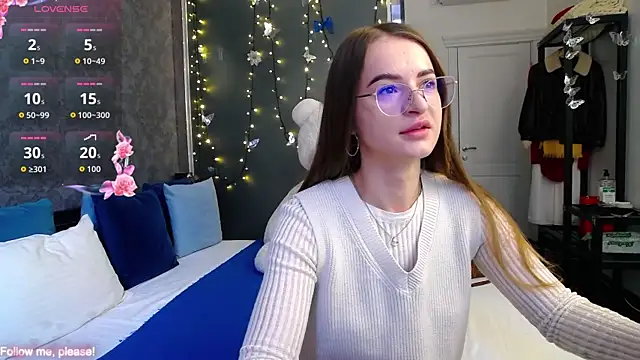 KateJonson online show from November 13, 2025, 8:07 am