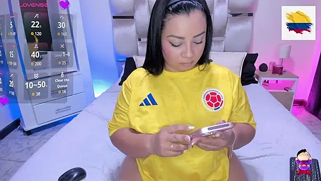 MelanyShayk online show from June 27, 2026, 11:00 pm