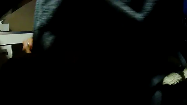 suedel65 online show from May 5, 2026, 3:31 am