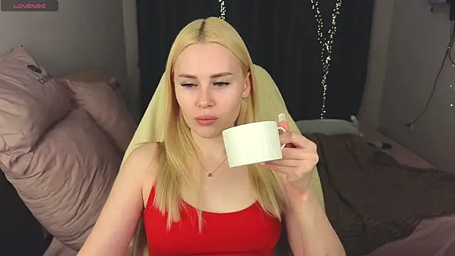 Snapshot of Alenca_hot_sex chatting on March 15, 2025, 3:59 pm Alenca hot sex online show from March 15, 2025, 3:59 pm