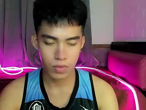 Snapshot of Lightjt04 chatting on October 15, 2025, 5:21 pm Lightjt04 online show from October 15, 2025, 5:21 pm