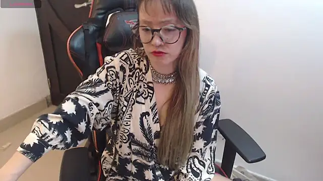 pink-2022 online show from May 23, 2026, 2:27 pm